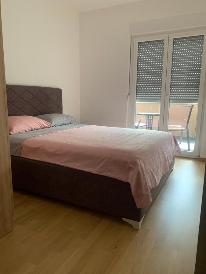 Apartment 45M2 Подгорица Экстерьер фото